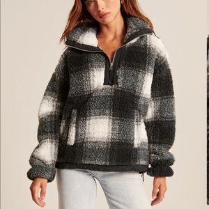 Abercrombie & Fitch Soft jacket coat fuzzy Sherpa half zip Sz Large